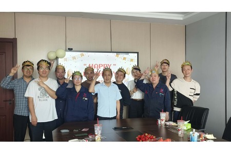 春風(fēng)十里，不如有你！博盛壽星C位出道，快樂不NG！